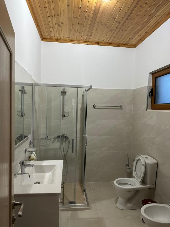 Jons Apartment Gjirokastër Exterior foto